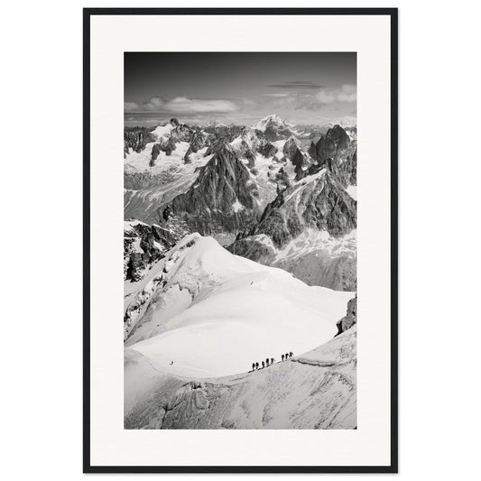 Alpinistes arrivant à l'Aiguille du Midi